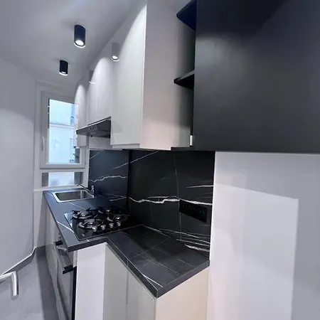 18 - 6p - 2br - Cosy Moderne Equipe Appartement