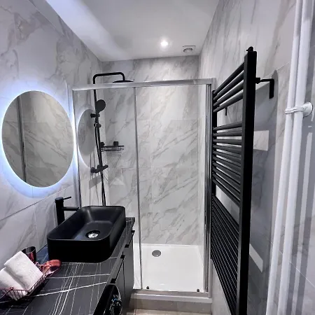 18 - 6p - 2br - Cosy Moderne Equipe